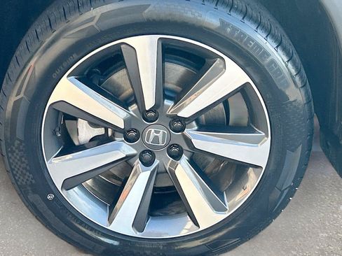 Used 2023 Honda Pilot Elite image 41
