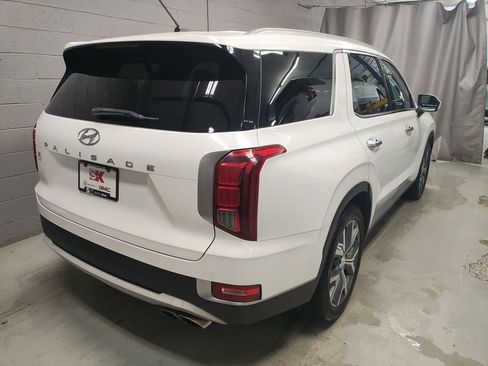Used 2022 Hyundai Palisade SEL w/ Convenience Package FWD image 2