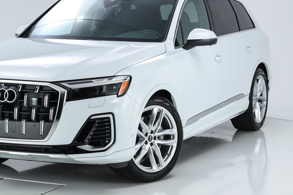 Used 2025 Audi Q7 3.0T Premium Plus w/ Premium Plus Package AWD/4WD image 46