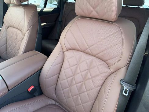 New 2026 BMW X5 sDrive40i w/ Executive Package RWD image 18