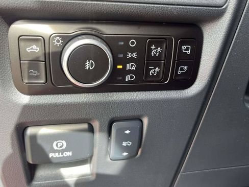 Certified 2025 Ford F150 Raptor AWD/4WD image 17