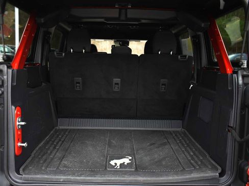 Used 2023 Ford Bronco Wildtrak image 11