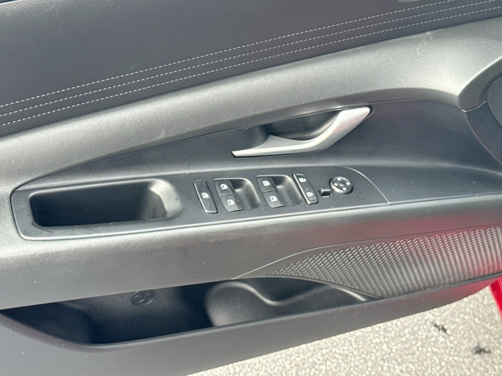 Used 2023 Hyundai Elantra SEL FWD image 17
