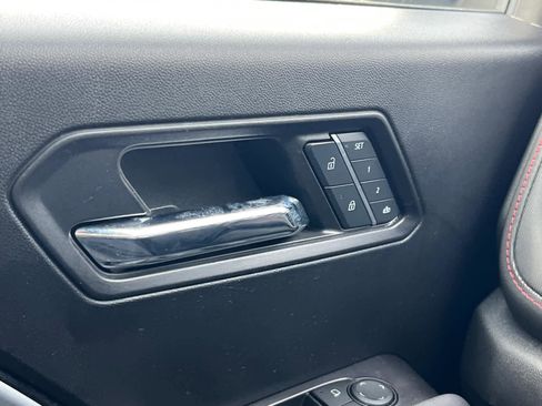 Certified 2024 Chevrolet Colorado Z71 w/ Z71 Convenience Package 2 image 22