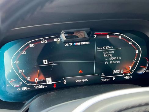Used 2022 BMW X7 M50i AWD/4WD image 21