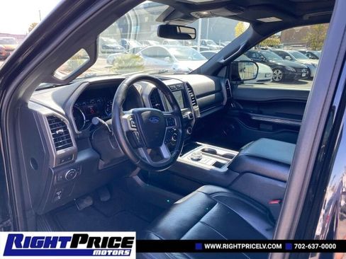 Used 2021 Ford Expedition Max XLT image 11