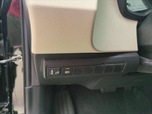 Certified 2023 Toyota Corolla LE FWD image 13