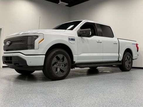 Used 2025 Ford F150 Lightning Flash AWD/4WD image 5