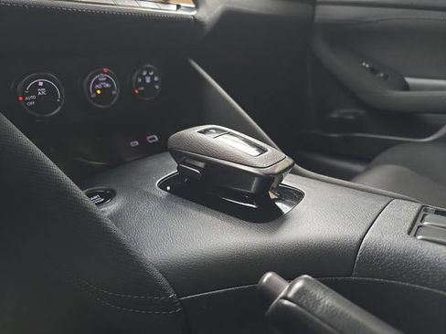 Used 2025 Nissan Z Sport w/ Floor Mat Package image 33