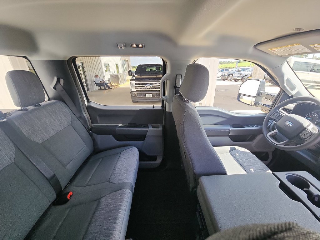 New 2027 Ford F250 XLT w/ FX4 Off-Road Package AWD/4WD image 13