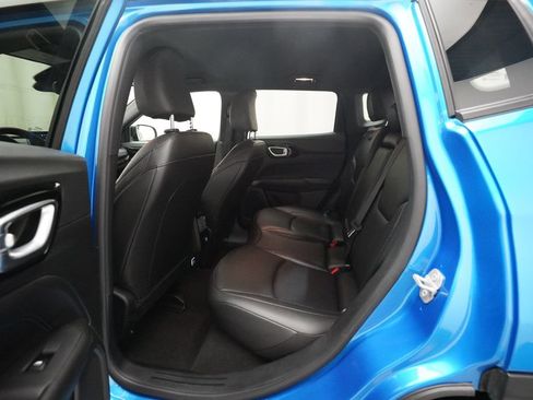 Used 2026 Jeep Compass Limited AWD/4WD image 16