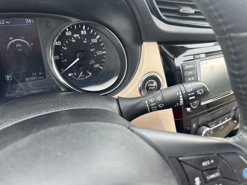 Used 2019 Nissan Rogue SL w/ Premium Package AWD/4WD image 24
