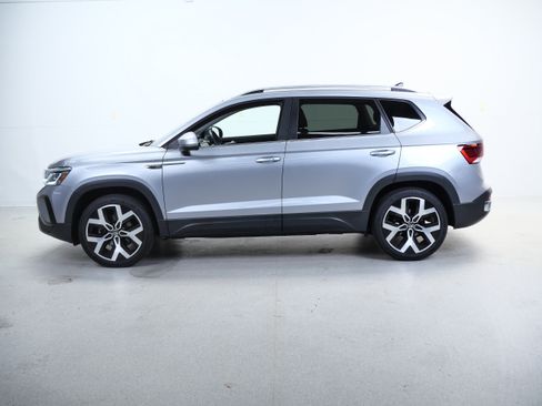 Used 2022 Volkswagen Taos SEL AWD/4WD image 8