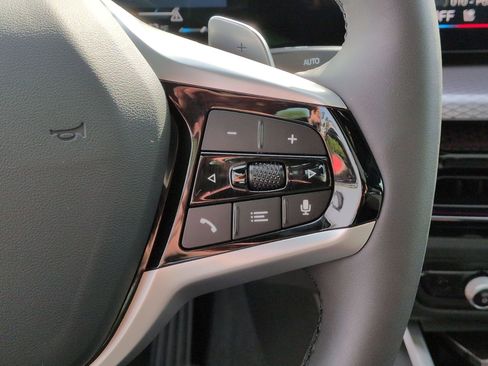 Used 2025 BMW 330i Sedan w/ Convenience Package image 20