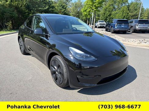 Used 2025 Tesla Model Y Long Range RWD image 1