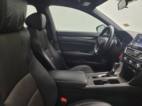 Used 2018 Honda Accord Sport image 21