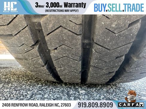 Used 2021 Ford Transit 250 Low Roof RWD image 11