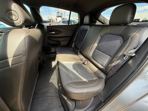 Used 2024 Buick Envista Preferred w/ Convenience I Package FWD image 25