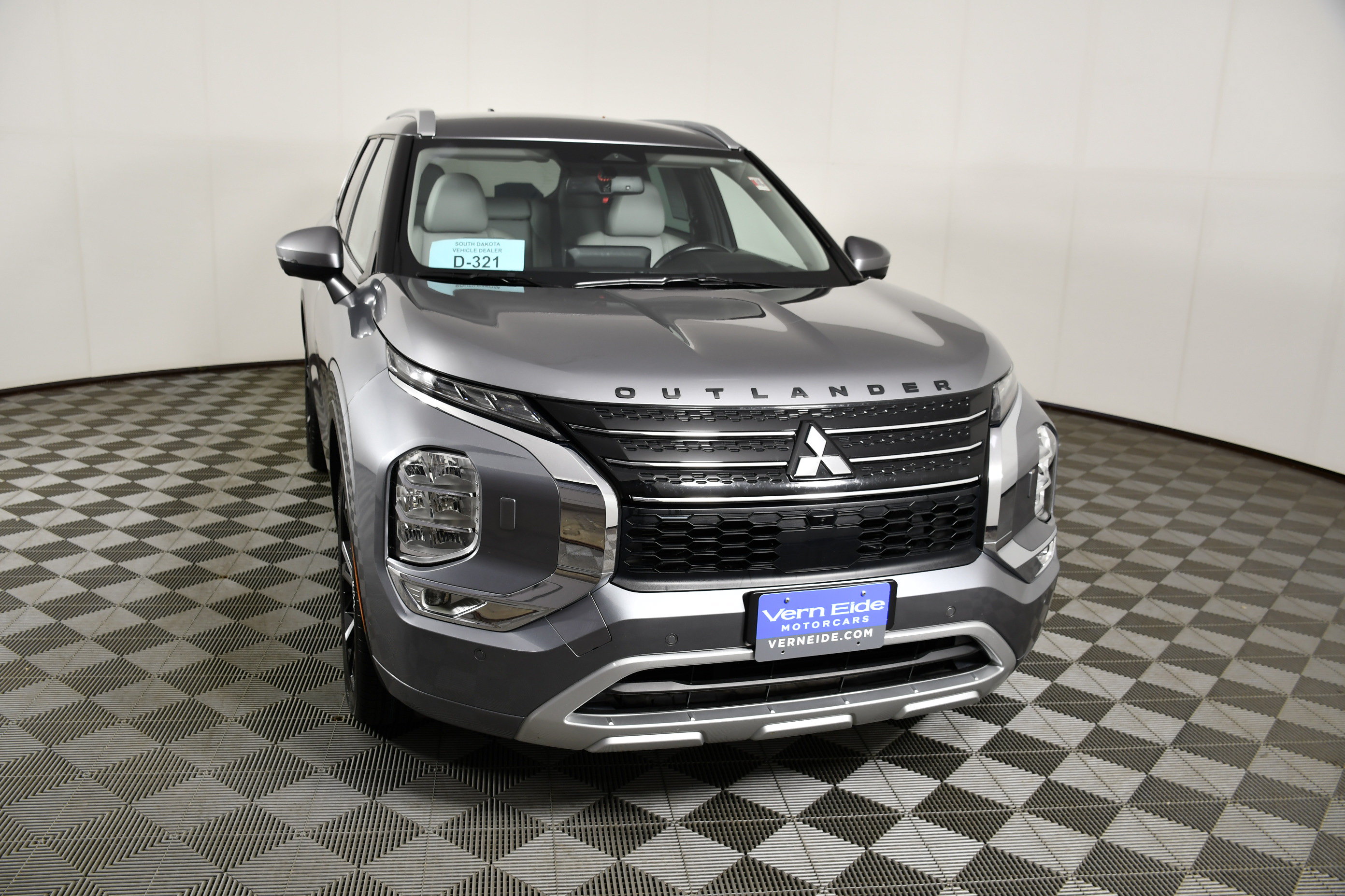 Used 2022 Mitsubishi Outlander SEL AWD/4WD image 3