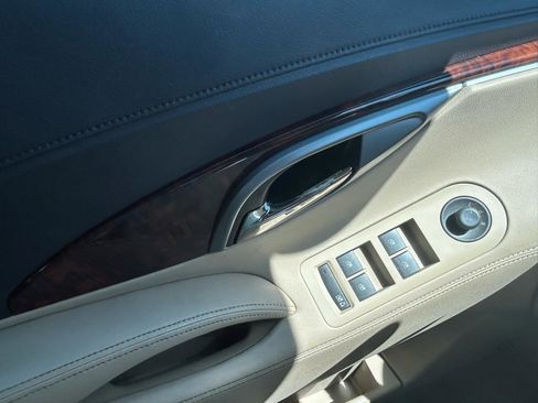 Used 2011 Buick LaCrosse CXL FWD image 25