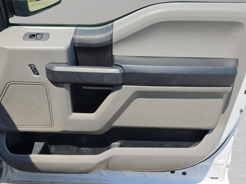Used 2018 Ford F150 XL w/ Trailer Tow Package w/101A RWD image 8