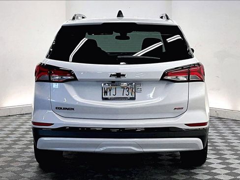 Used 2024 Chevrolet Equinox RS image 3