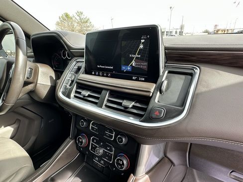 Used 2021 Chevrolet Suburban Z71 w/ Rear Media and Nav Package image 15