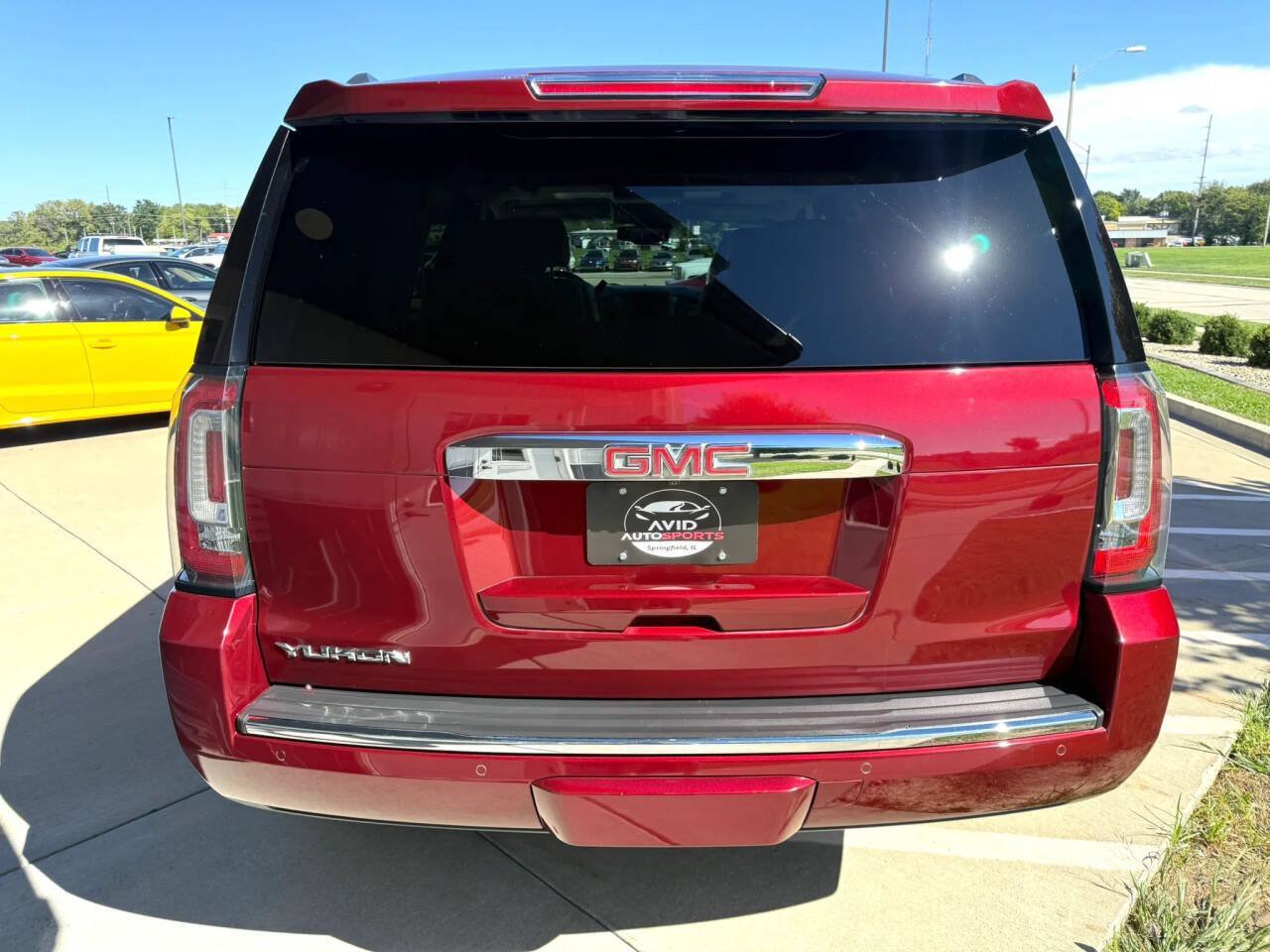 Used 2016 GMC Yukon Denali w/ Open Road Package AWD/4WD image 7