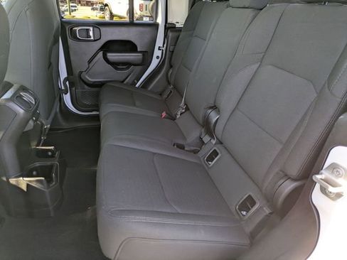 Used 2022 Jeep Gladiator Sport image 30