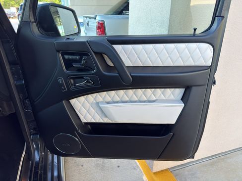 Used 2016 Mercedes-Benz G 63 AMG 4MATIC image 12