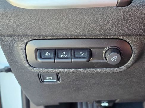 Used 2022 GMC Terrain SLT w/ Infotainment Package II image 24