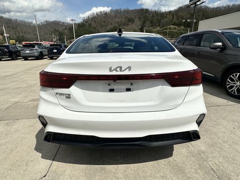 Used 2024 Kia Forte LX image 27