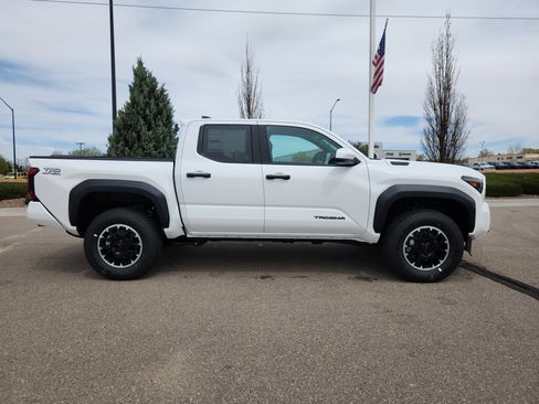 New 2026 Toyota Tacoma TRD Off-Road AWD/4WD image 2