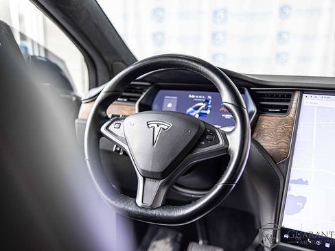 Used 2021 Tesla Model X Long Range AWD/4WD image 32
