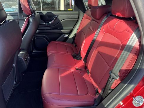 Used 2025 Lincoln Corsair Reserve w/ Equipment Group 202A image 25