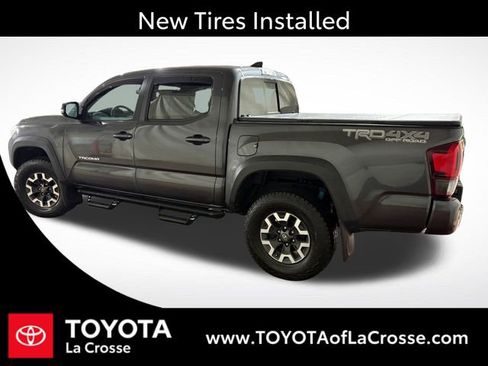 Certified 2019 Toyota Tacoma TRD Off-Road image 2