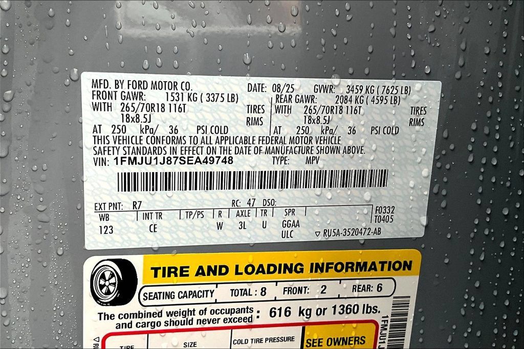 Used 2025 Ford Expedition Active AWD/4WD image 16