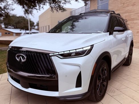 Certified 2026 INFINITI QX60 Autograph w/ Dark Cargo Package image 2