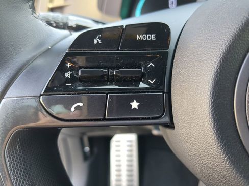 Used 2025 Hyundai Elantra Sport image 24