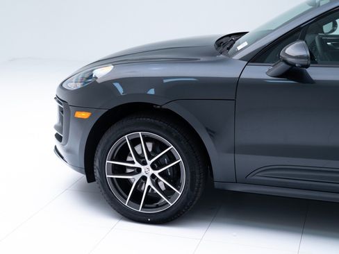 New 2026 Porsche Macan image 11