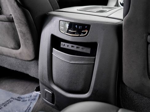 Used 2019 Cadillac Escalade ESV Platinum image 24