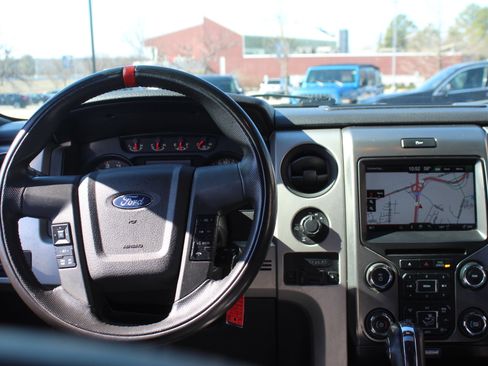 Used 2014 Ford F150 Raptor w/ Equipment Group 801A Luxury image 22