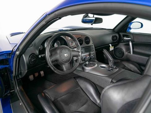 Used 2010 Dodge Viper SRT-10 w/ Protection Group RWD image 17