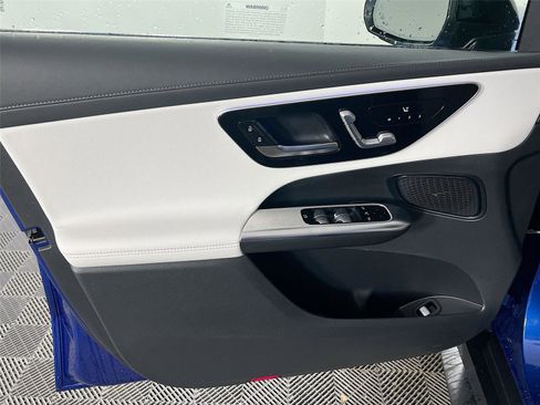 New 2026 Mercedes-Benz GLC 300 GLC 300 image 17