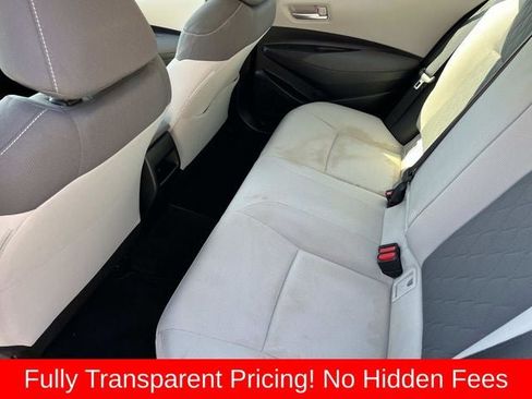Used 2020 Toyota Corolla LE FWD image 17