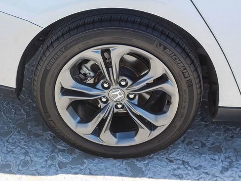 Certified 2023 Honda Accord EX image 9