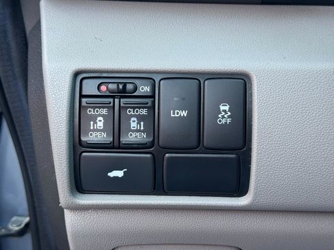 Used 2014 Honda Odyssey EX-L image 18