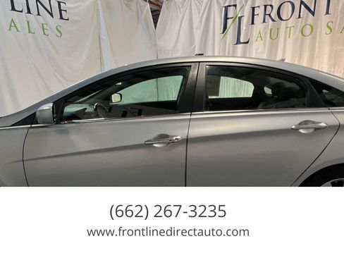 Used 2011 Hyundai Sonata SE w/ Navigation & Sunroof Pkg 4 image 4