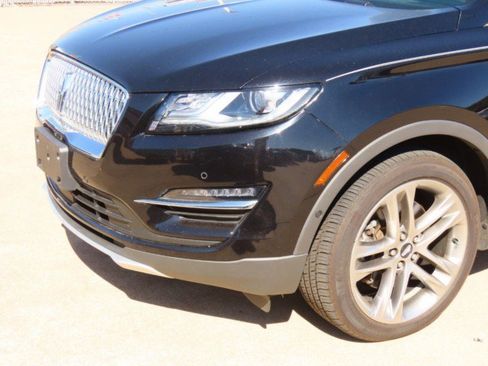 Used 2019 Lincoln MKC Reserve image 3
