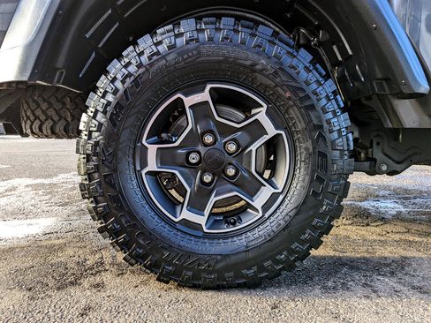 Used 2022 Jeep Gladiator Mojave w/ Cold Weather Group image 48